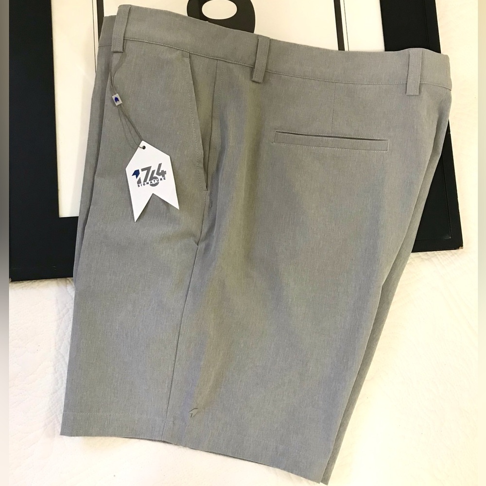 NWT 1764 Signature Xander Golf Shorts Sleet